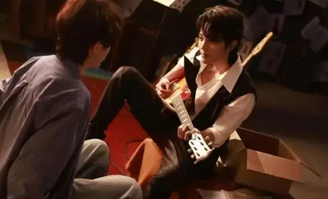 弦上光年双男主短剧免费观看-《弦上光年》全集高清在线播放-无删减短剧HD完整版