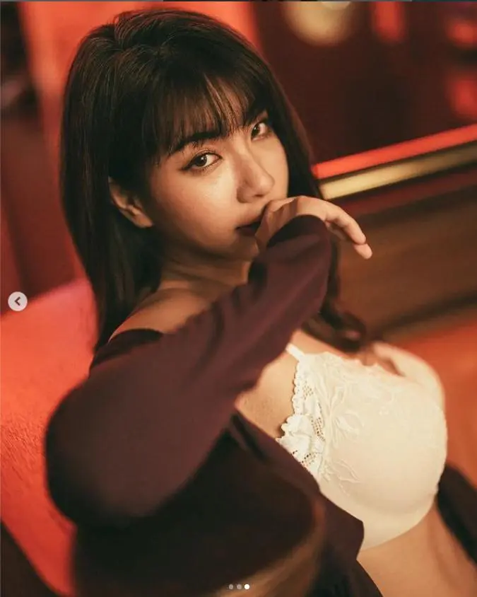 免费观看《吴梦梦到粉丝家里第二季》全集-吴梦梦电视剧在线播放-吴梦梦MV高清完整版