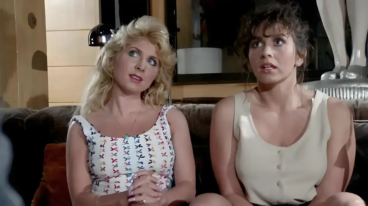 欧美满天星系列《美丽小蜜桃3探寻》伦理电影-全高清1080P修复终极版-支持免费在线看私密网盘