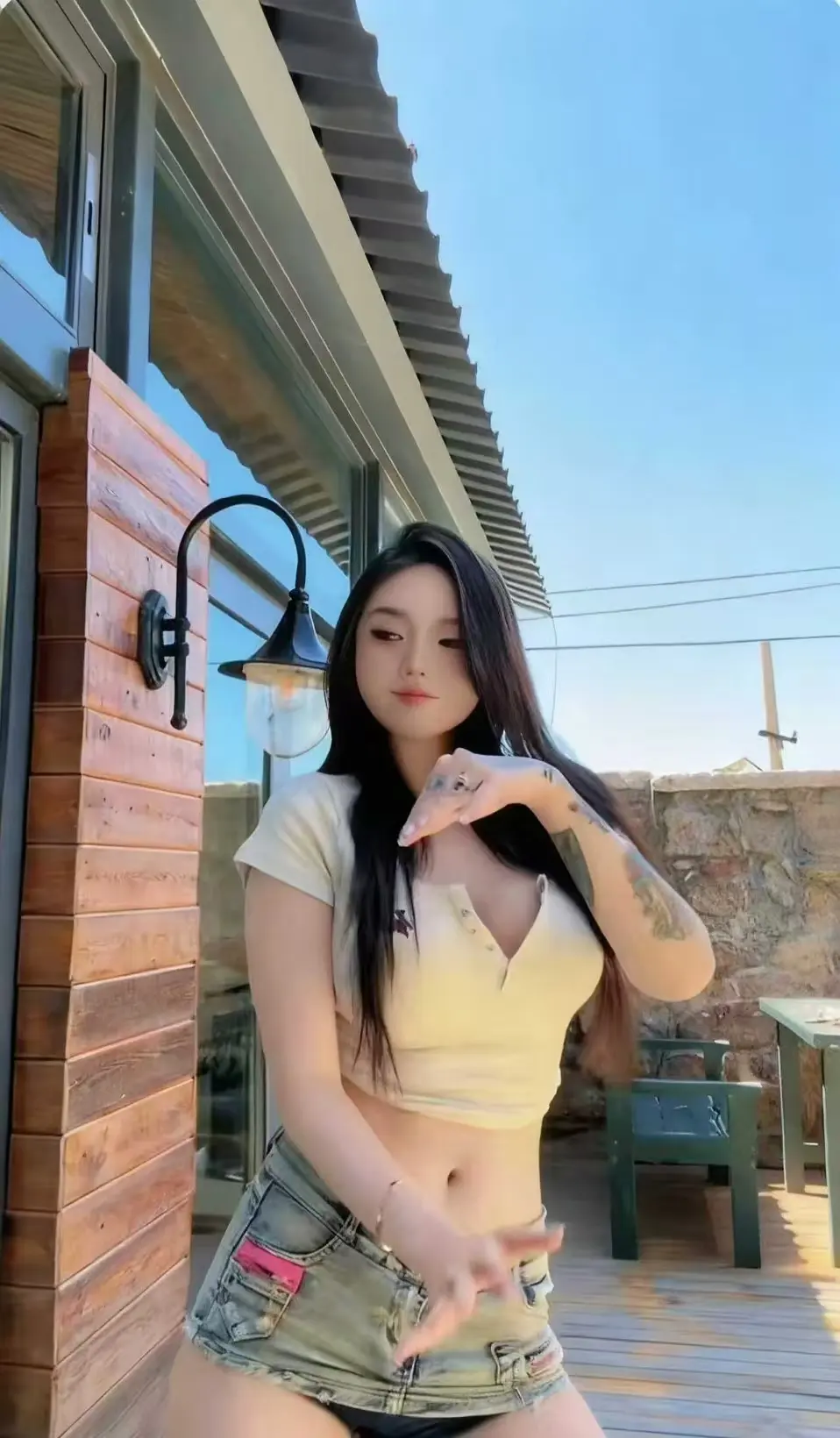 《Meena 成美男》高清全集免费在线观看-中文版无删减资源全面开放-网盘便捷备份存储无广告插入-一次看遍Meena 成美男全集中文版
