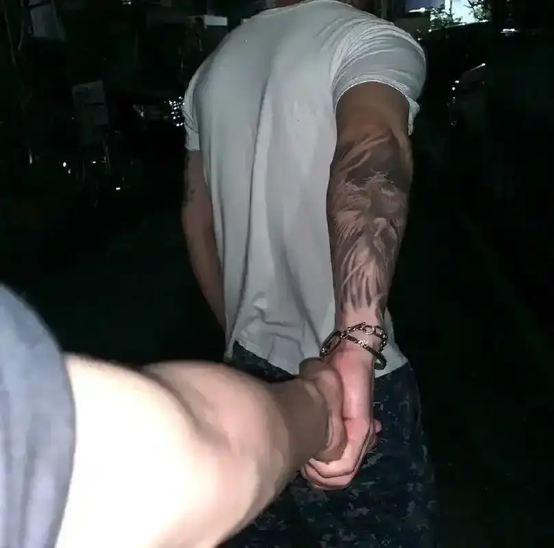 花臂夫妇《花臂凉太×花臂老师：花臂夫妇》全集在线观看 - 1080P高清画质 - 无删减完整版免费播放